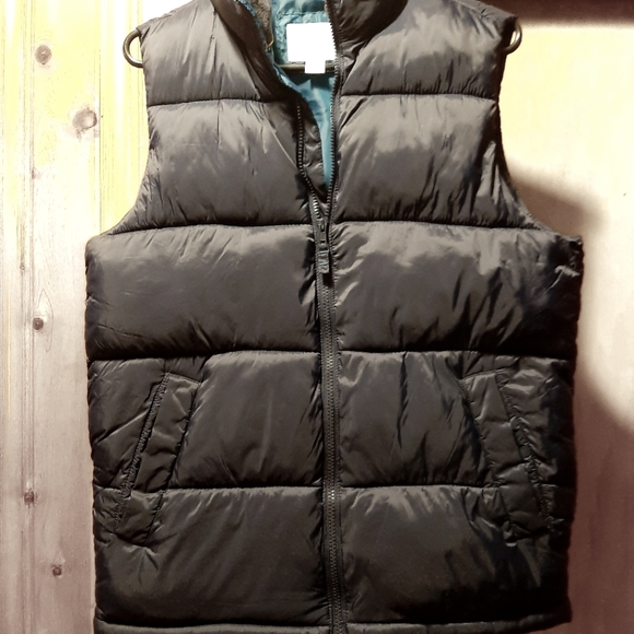 Old Navy Mens Puffer Vest | Poshmark